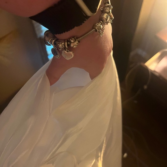 ARULA White Ruffle Sleeve Mini Dress - Picture 4 of 6